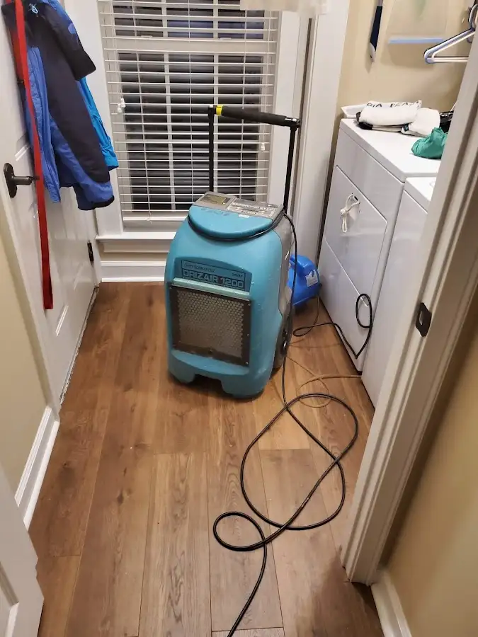 Commercial dehumidifier deployed for Crawl Space Restoration in Bellingham